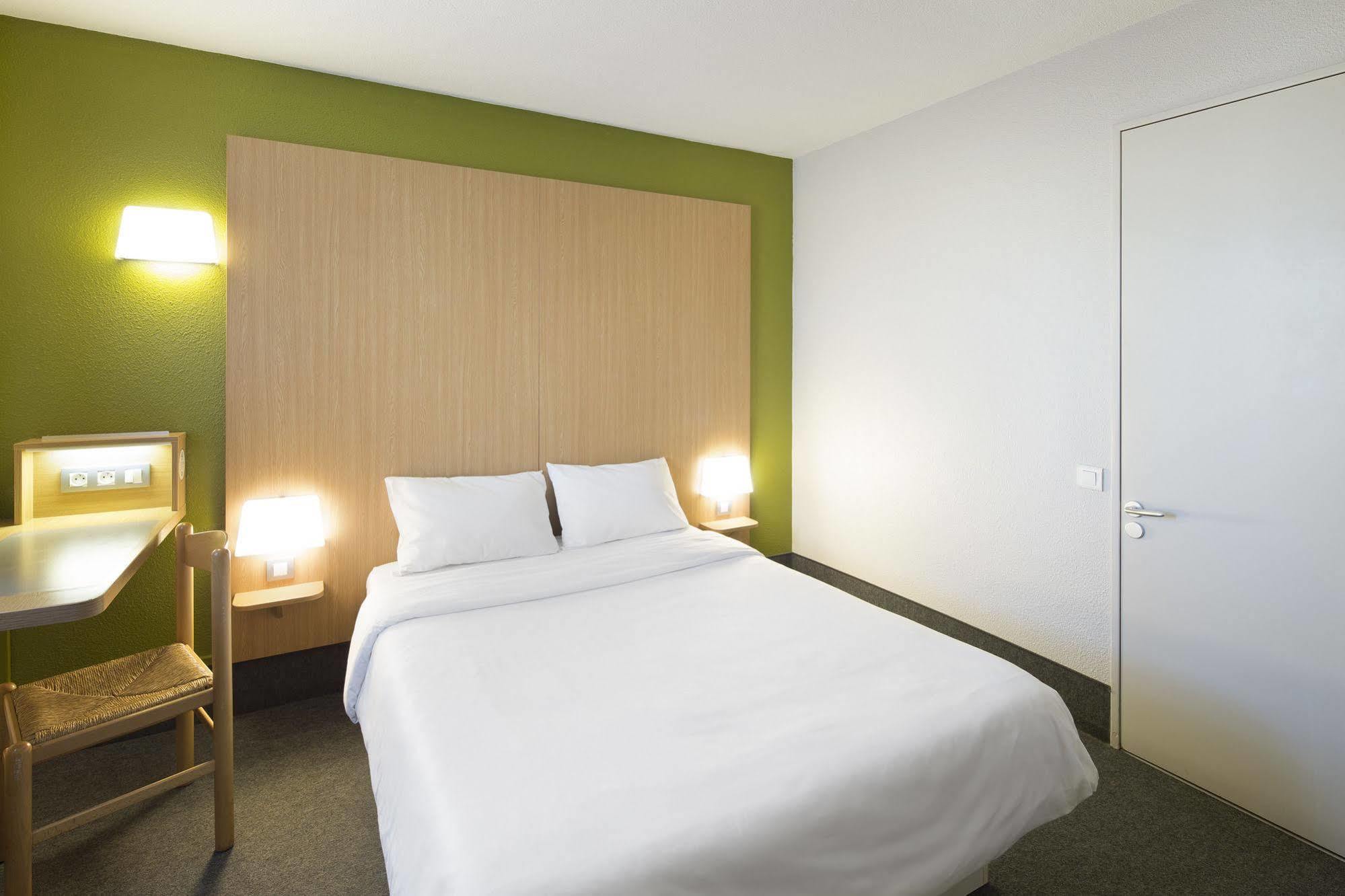 B&B Hotel Orly Chevilly Marche International Exterior photo